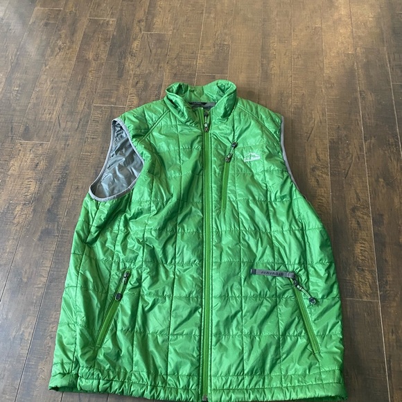 L. L. Bean green zip up vest - Picture 2 of 11